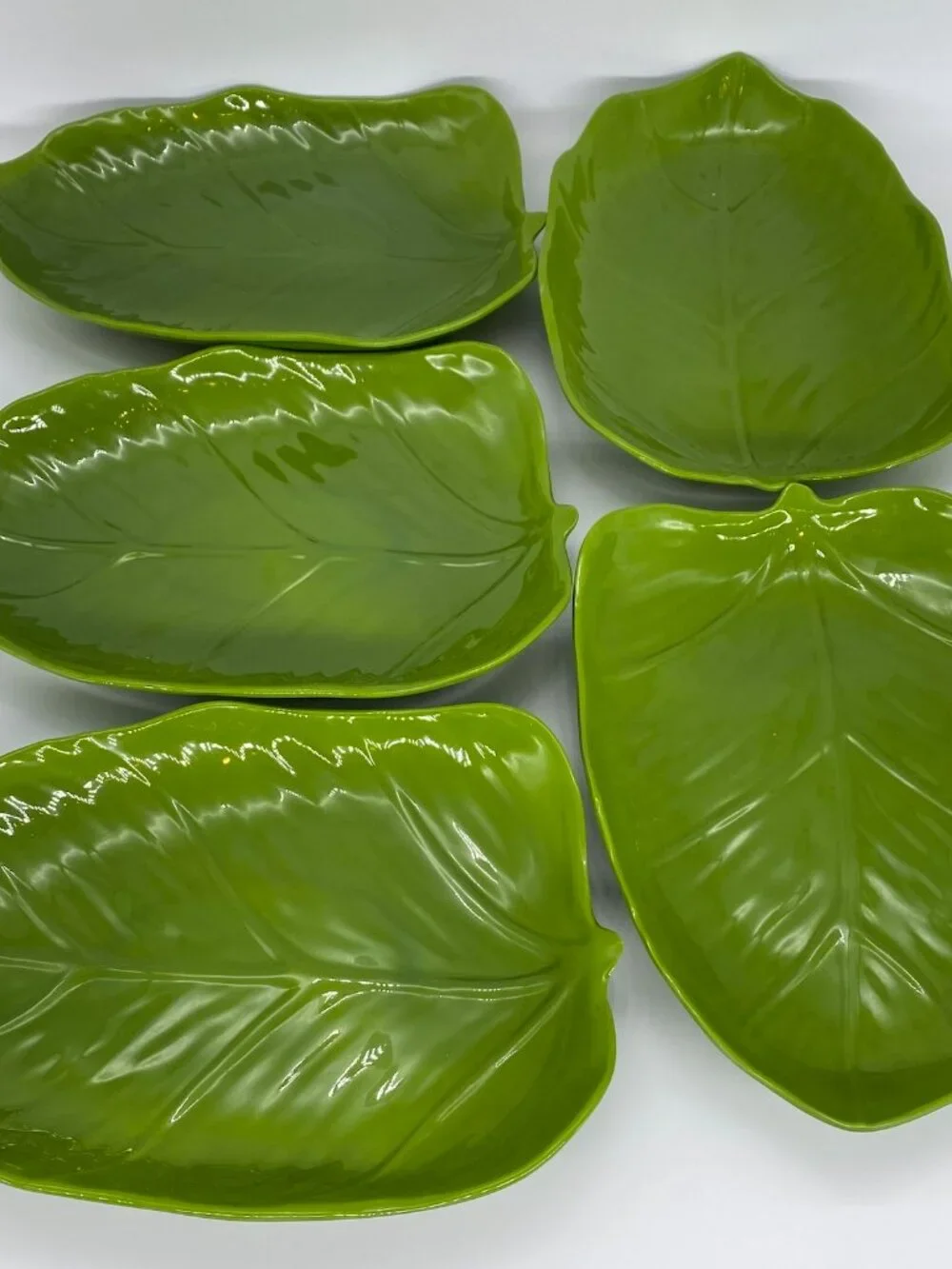 RARE Pier 1 Plates Palm Leaf Set Tropical Collection Melamine Green 9x6